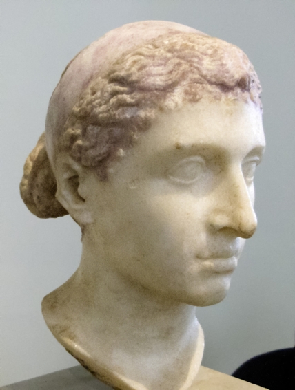cleopatra busto1