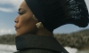 Angela Bassett,  a rainha-madrasta Angela Bassett,  a rainha-madrasta