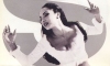 Sade Adu esculpiu as gemas femininas Sade Adu esculpiu as gemas femininas