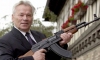 Mikhail Kalashnikov inventou o fuzil AK-47 Mikhail Kalashnikov inventou o fuzil AK-47