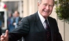 George Bush, moderado e humanitário George Bush, moderado e humanitário